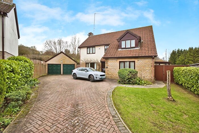 5 Bedroom Detached House For Sale In Redgate Park, Crewkerne, TA18