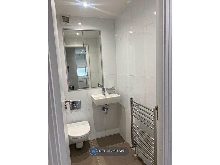 1 Bedroom Flat To Rent In Livingstone Lodge, London, W9