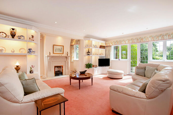 5 Bedroom Detached House For Sale In Redbourn Lane, Harpenden, AL5
