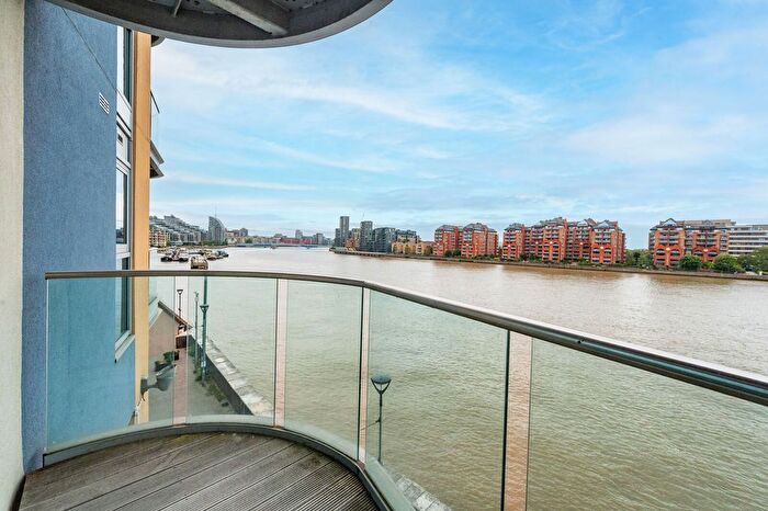 2 Bedroom Flat For Sale In Bridges Wharf, Battersea, London, SW11
