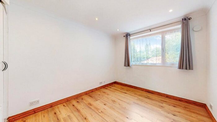 2 Bedroom Apartment To Rent In Uxbridge Road, Stanmore, HA7