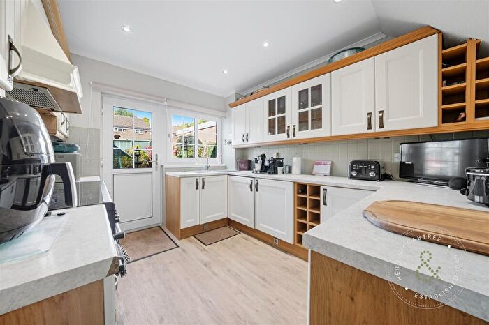 3 Bedroom End Of Terrace House For Sale In Glyn Eiddew, Pentwyn Cardiff, CF23