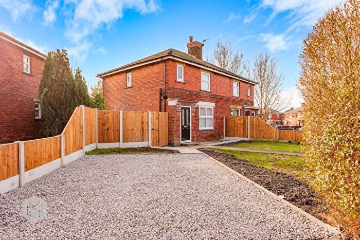 3 Bedroom Semi Detached House For Sale In Warwick Road, Atherton, Manchester, Greater Manchester, M46