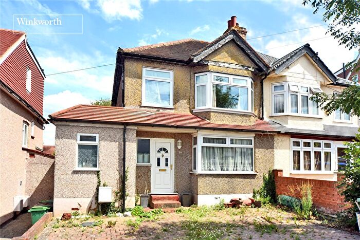 4 Bedroom Semi-Detached House For Sale In Fieldsend Road, Cheam, Sutton, SM3