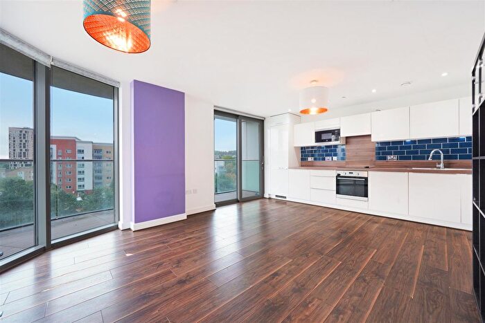 2 Bedroom Flat For Sale In Cornmill Lane, London, SE13