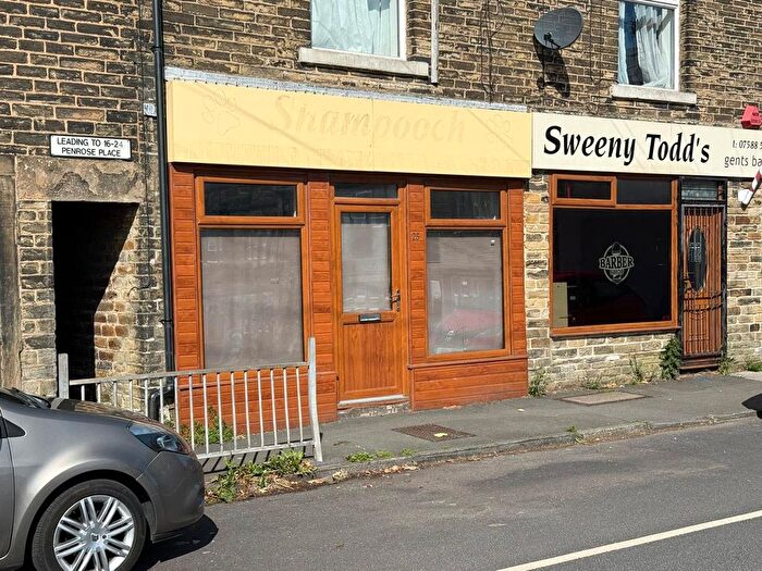 Property For Sale In Towngate, Northowram, Halifax, West Yorkshire, HX3