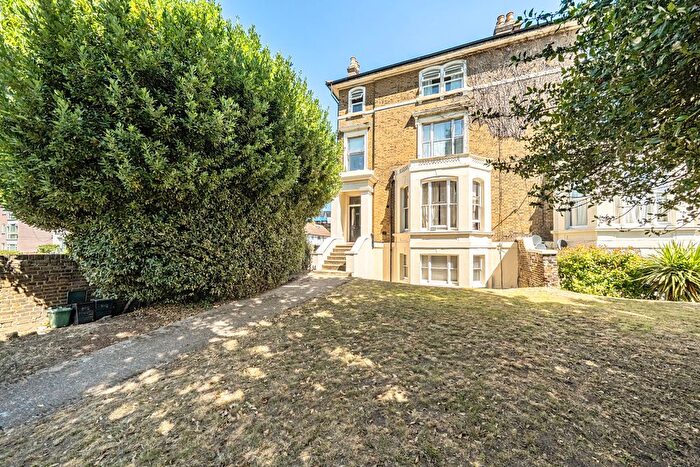 2 Bedroom Flat For Sale In Widmore Road, Bromley, BR1