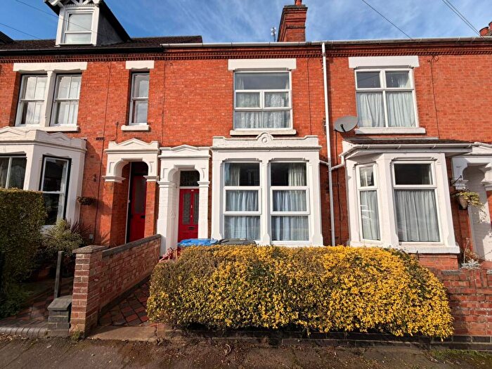 3 Bedroom Terraced House For Sale In Grosvenor Road, Rugby, CV21