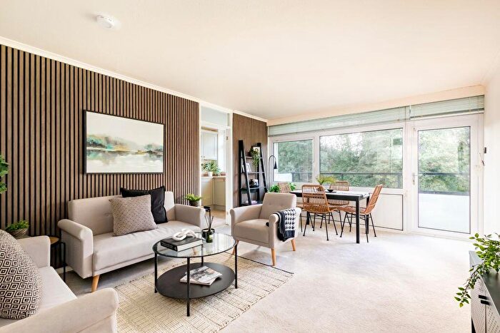 3 Bedroom Apartment For Sale In Hazelwood Road | Sneyd Park, BS9