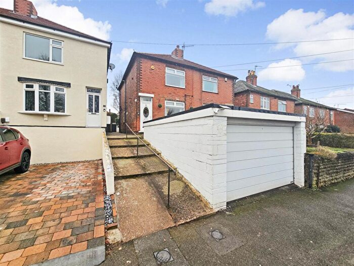 2 Bedroom Semi Detached House For Sale In Calverton Road, Arnold, Nottingham, NG5