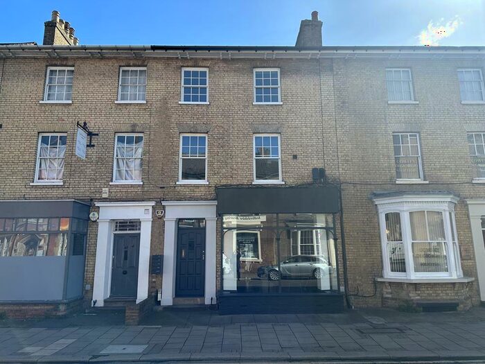 1 Bedroom Apartment To Rent In Flat Harper Street, Bedford, MK40