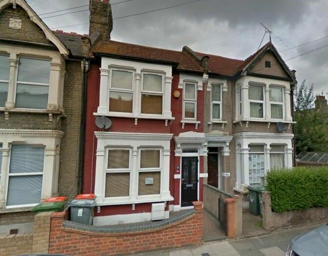 2 Bedroom Flat To Rent In Tudor Road, London, E6