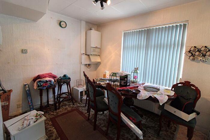 3 Bedroom End Of Terrace House For Sale In Great Cheetham Street East, Salford, Manchester, M7