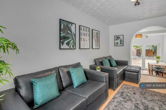 6 Bedroom Detached House To Rent In Taylor Road, Norwich, NR5