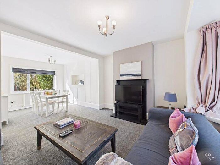 3 Bedroom Terraced House To Rent In Widdicombe Way, Brighton, BN2