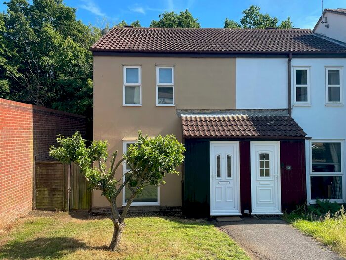 2 Bedroom End Of Terrace House To Rent In Inglewood Gardens, St. Leonards-On-Sea, TN38