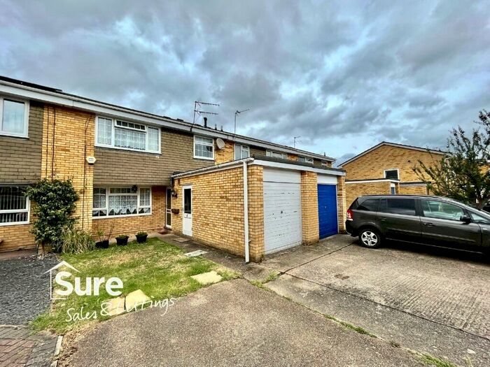 3 Bedroom Terraced House To Rent In Laurel Close, Hemel Hempstead, Hertfordshire, HP2