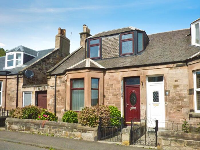 3 Bedroom Semi-Detached House For Sale In Grange Road, Burntisland, KY3