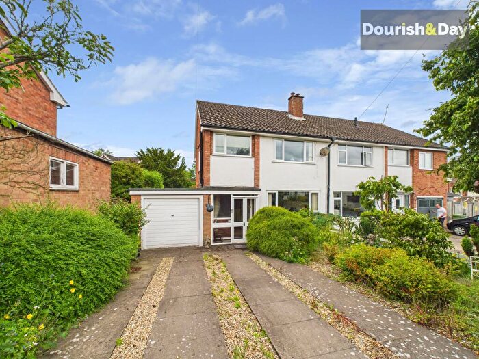 3 Bedroom Semi-Detached House For Sale In Linacre Road, Eccleshall, ST21