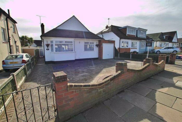 2 Bedroom Detached Bungalow To Rent In Belfairs Park Drive, Leigh On Sea, Essex, SS9
