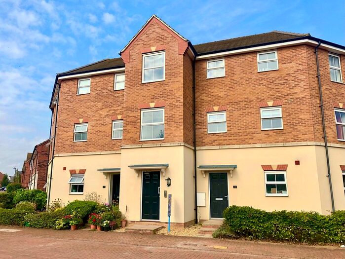 2 Bedroom Flat To Rent In Chepstow Drive, Bourne, PE10