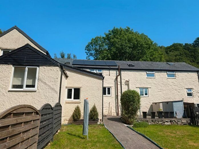 3 Bedroom Terraced House To Rent In Glanddol, Maenan, Llanrwst, LL26