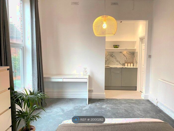 Studio To Rent In Park Road, Loughborough, LE11