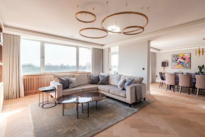 3 Bedroom Apartment To Rent In Imperial Court, - Prince Albert Road, London, NW8