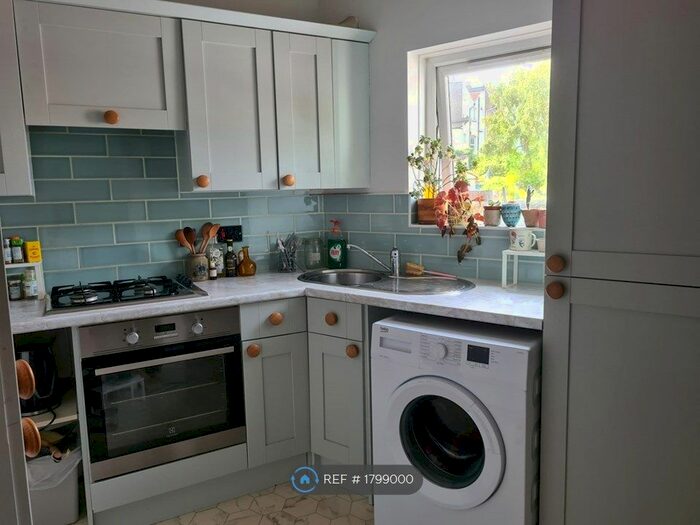 1 Bedroom Flat To Rent In Belle Court, Totterdown, Bristol, BS4