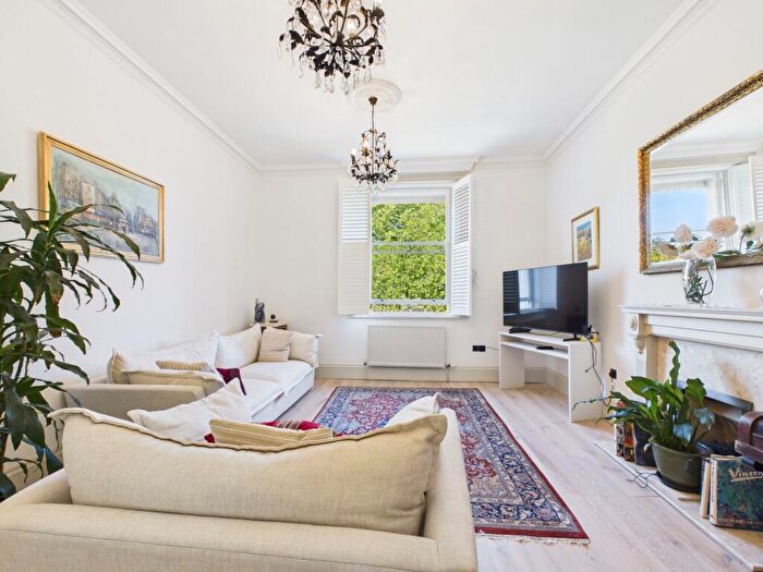 2 Bedroom Apartment To Rent In Pittville Lawn, Wyddrington House, GL52