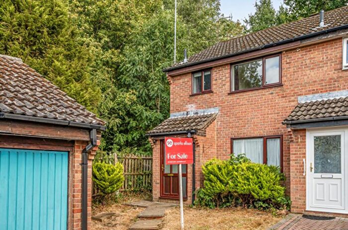 3 Bedroom End Of Terrace House For Sale In Thirlstane Firs, Chandler's Ford, Eastleigh, SO53