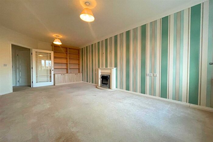 1 Bedroom Flat For Sale In Hope Road, Sale, M33