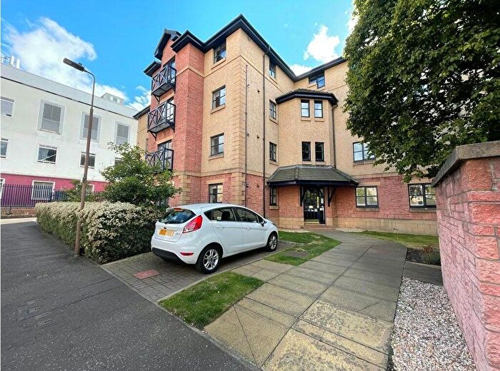 1 Bedroom Flat To Rent In Russell Gardens, Edinburgh, Midlothian, EH12