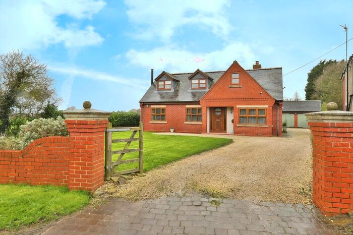 4 Bedroom Detached House For Sale In Low Farm Road, Ganstead, Bilton, Hull, HU11