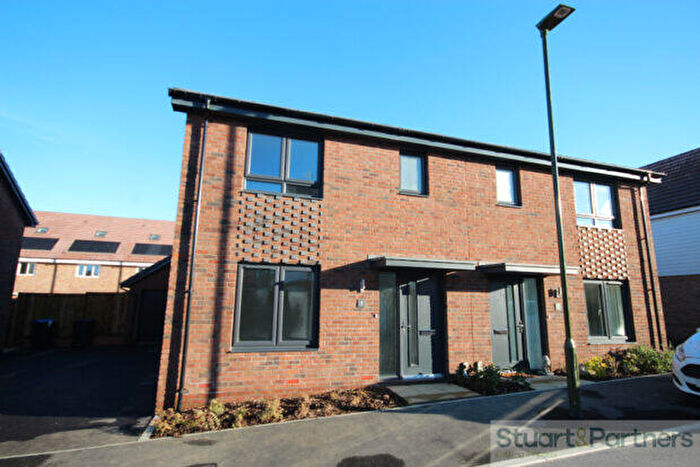 3 Bedroom Semi Detached House To Rent In Bridleside Hassocks, BN6