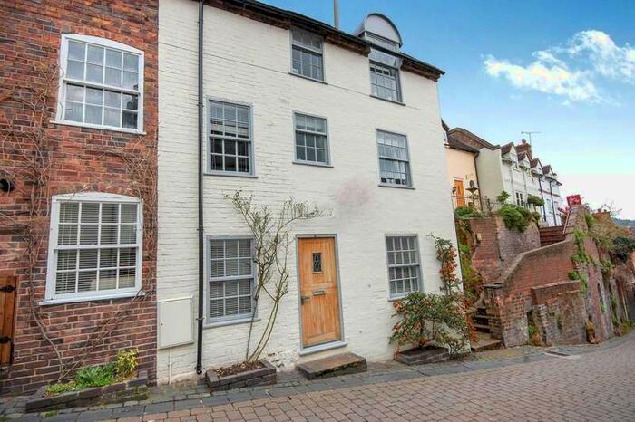 2 Bedroom Terraced House To Rent In 82 Cartway, Bridgnorth, WV16