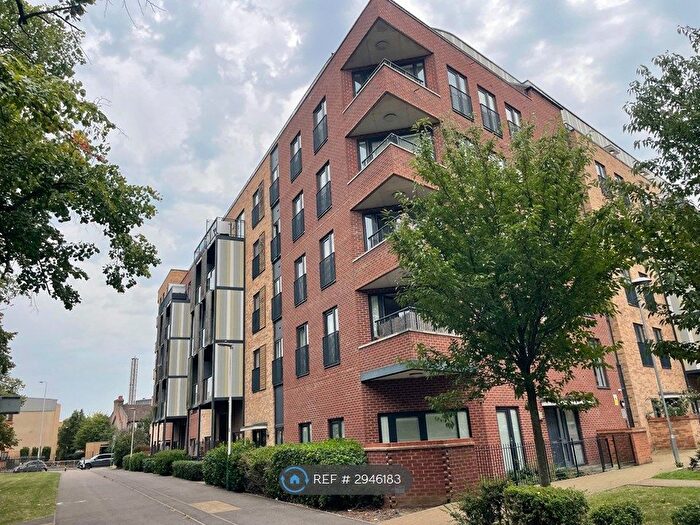 1 Bedroom Flat To Rent In Maxwell Road, Romford, RM7