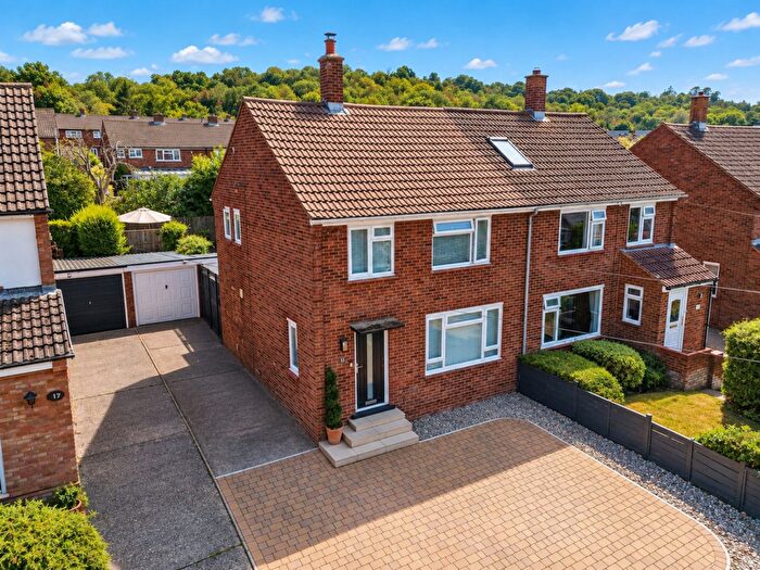3 Bedroom Semi-Detached House For Sale In Byrd Walk, Baldock, SG7