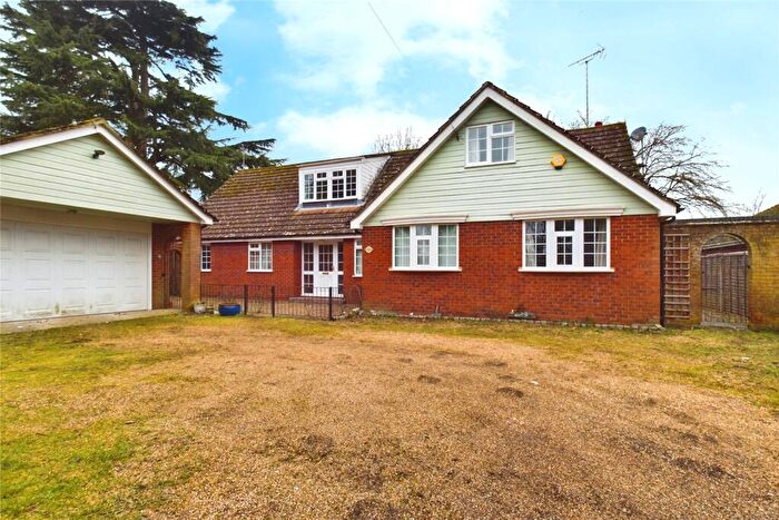 5 Bedroom Detached House For Sale In Sulhamstead Road, Ufton Nervet, Reading, Berkshire, RG7