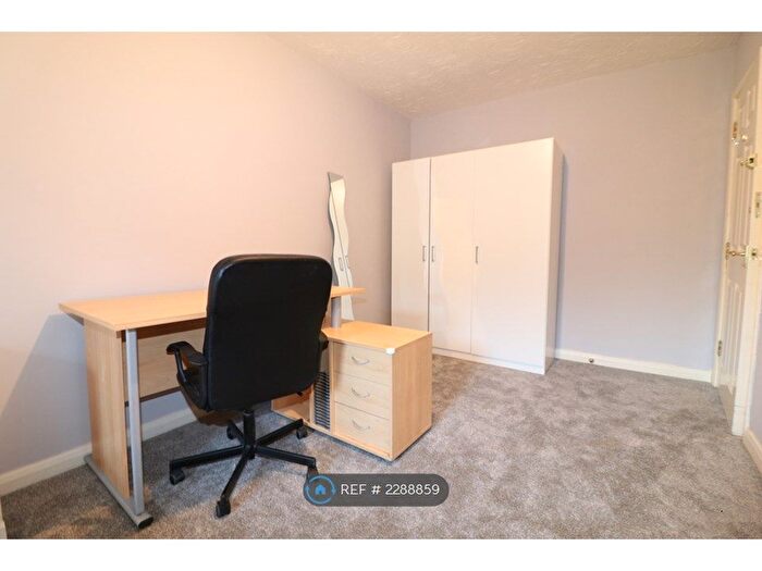 5 Bedroom Terraced House To Rent In Perchfoot Close, Coventry, CV1