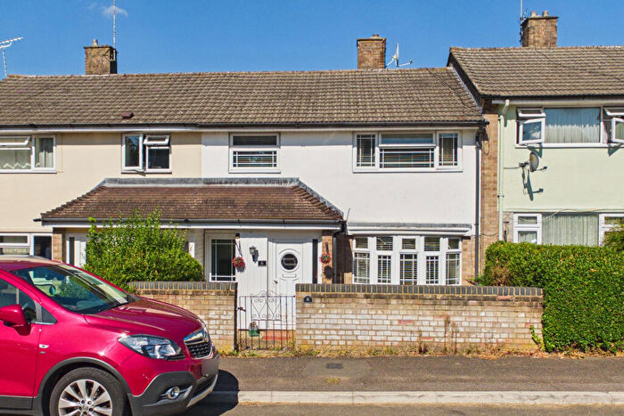 3 Bedroom Terraced House For Sale In Fallowfield Walk, Hemel Hempstead, HP1