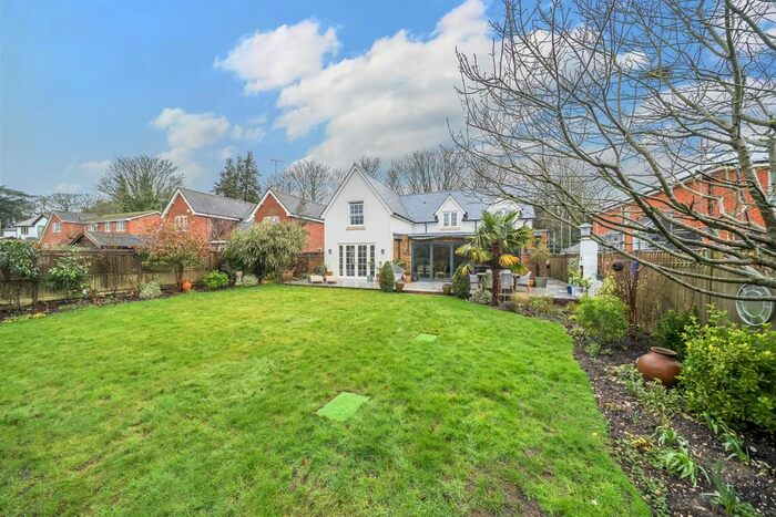 4 Bedroom Detached House To Rent In Meadowbank, Sparsholt, Winchester, SO21