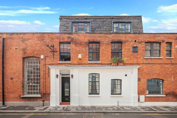 4 Bedroom Flat To Rent In Copperfield Street, London, SE1