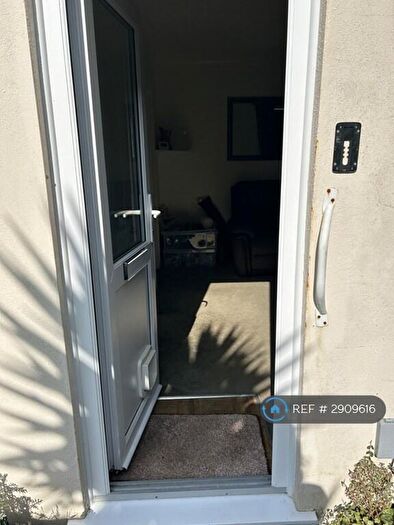 Studio To Rent In Belsize Road, Worthing, BN11