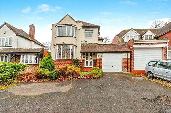 3 Bedroom Detached House For Sale In Broadway North, Walsall, West Midlands, WS1