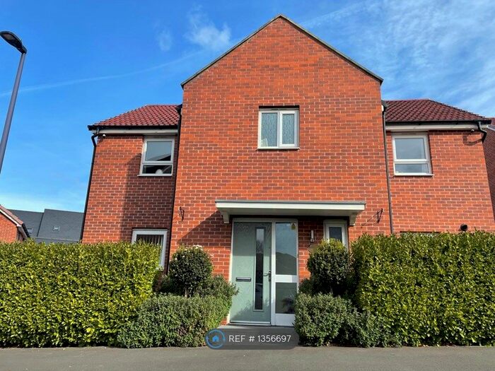 4 Bedroom Detached House To Rent In Cherry Banks, Lyde Green, Bristol, BS16