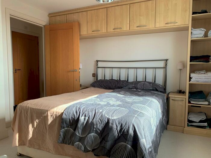 2 Bedroom Apartment To Rent In Anson Court, Gunwharf Quays, PO1