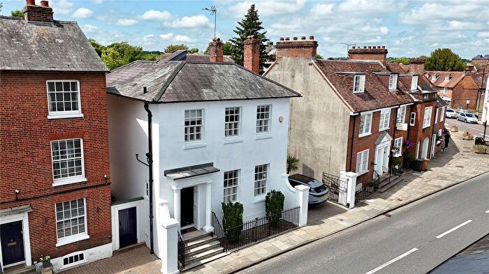 4 Bedroom Detached House For Sale In Palmerston Street, Romsey, Hampshire, SO51