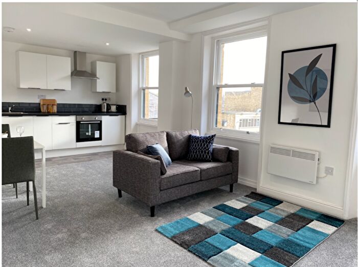 2 Bedroom Apartment To Rent In Duke Street, Piccadilly, Bradford, West Yorkshire, BD1
