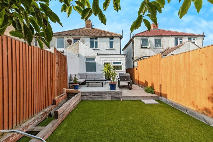 2 Bedroom Semi-Detached House For Sale In Bulverhythe Road, St. Leonards-On-Sea, TN38